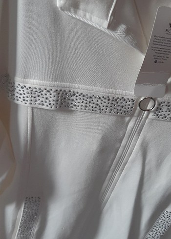 ECE TRKO Beyaz etekli takım - Görsel 3