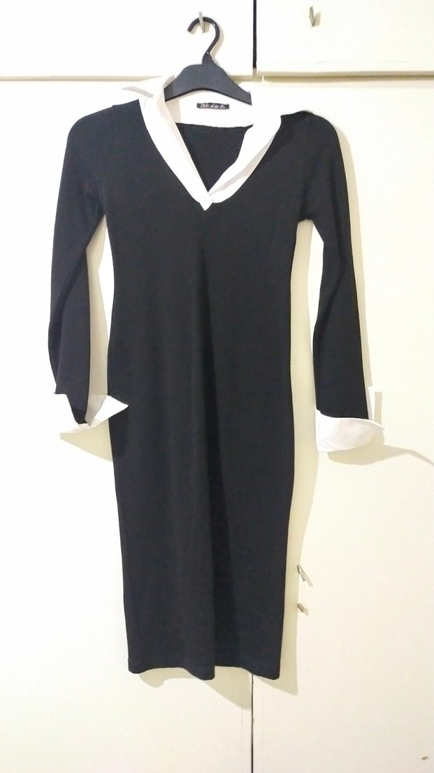 V Yaka Siyah Uzun Kollu Elbise - Görsel 4