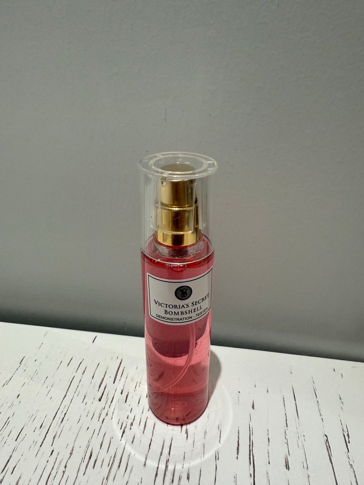 Victoria's Secret Bombshell Kadın Parfümü Tester - Görsel 2