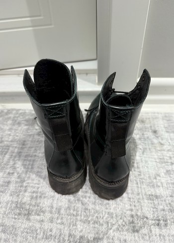 Yeşil Deri Topuklu Botlar - Görsel 3