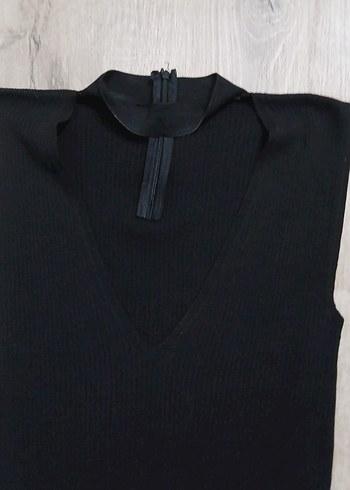 Siyah Kolsuz Boğazlı Mini Kadın Yelek - Görsel 2