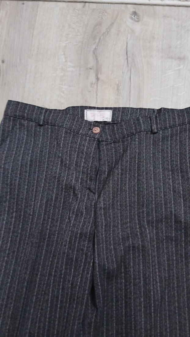 Gri Çizgili Pilili Kadın Denim Pantolon - Görsel 2