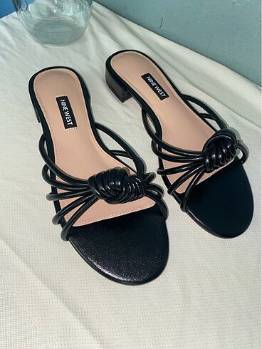 38 Beden siyah Renk Nine west terlik