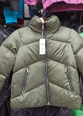 Haki yeşili kısa model mont