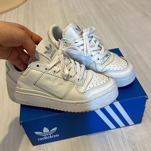 36,5 Beden Adidas ayakkabı