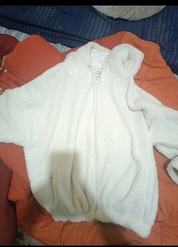 beyaz peluş ceket