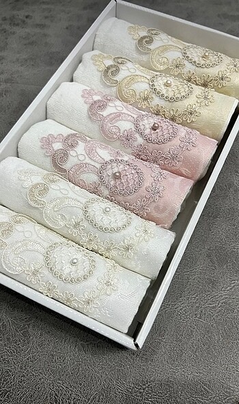 Diğer LAVENYA HOME GÜPÜR DETAYLI HAVLU SETİ