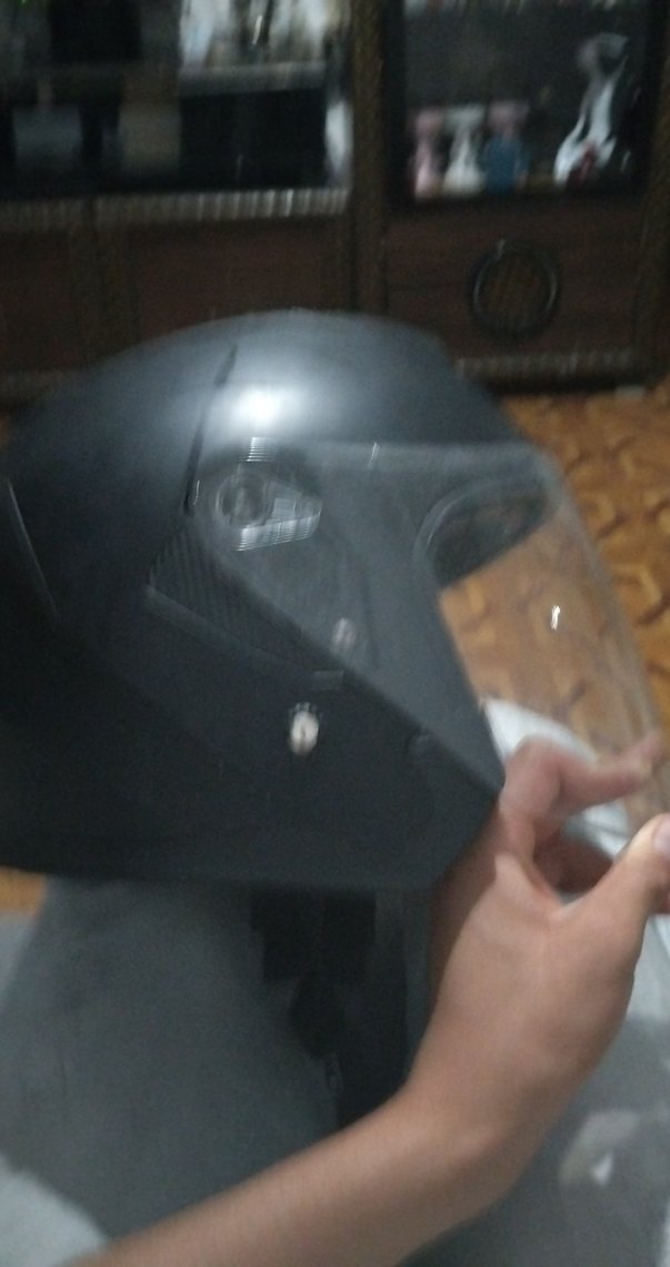 Siyah Kemerli Motosiklet Kaskı - Görsel 3