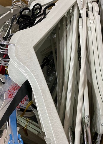 Beyaz ve Gri Askı - Görsel 3