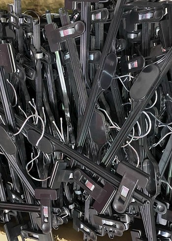 Beyaz ve Gri Askı - Görsel 4