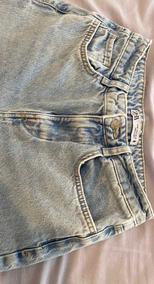 Zara Mavi Jean Düğmeli Bol Kesim Jean - Görsel 3