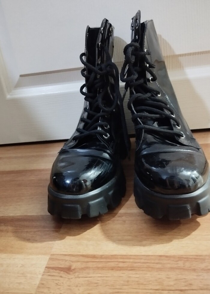 Parlak bot - Görsel 2