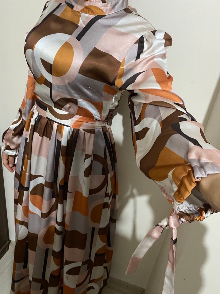 Çok Renkli Uzun Drapeli Kadın Elbise - Görsel 2