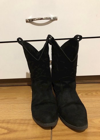 Siyah Süet Kadın Gotik Topuklu Bot - Görsel 3