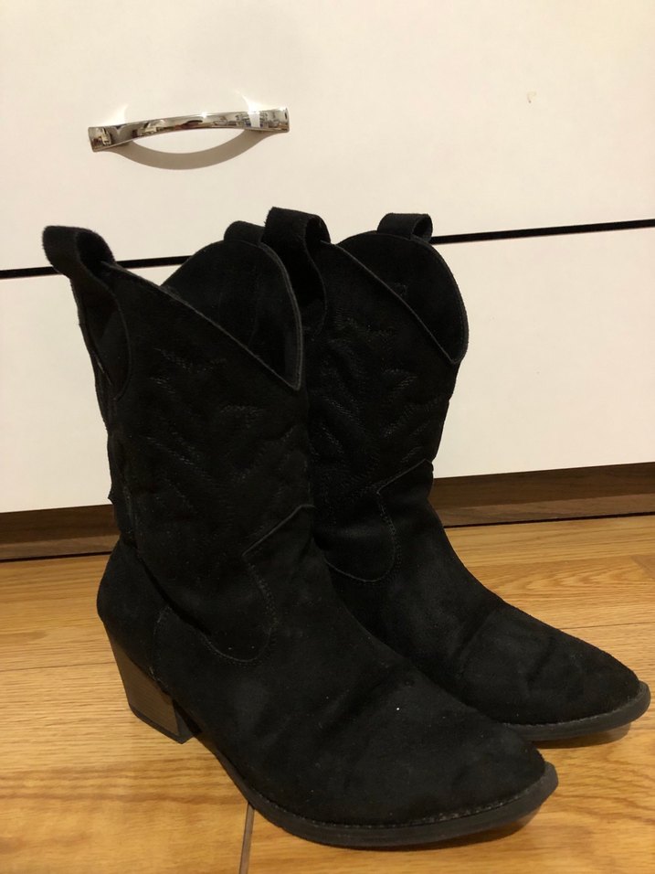 Siyah Süet Kadın Gotik Topuklu Bot - Görsel 4