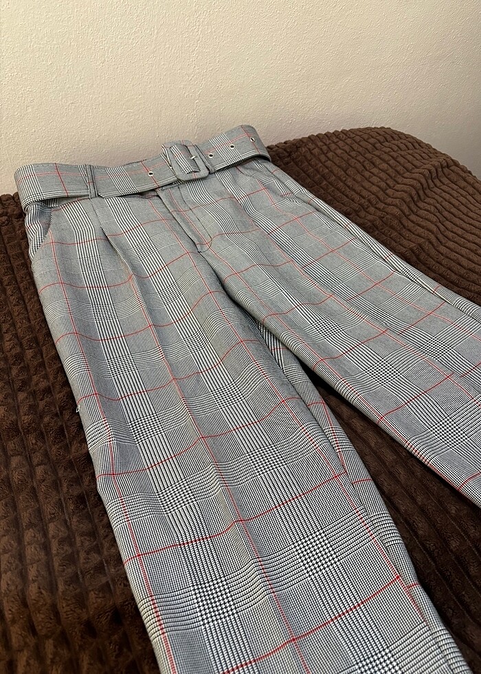 Kemerli Kısa Paça Cigarette Pantolon - Görsel 3