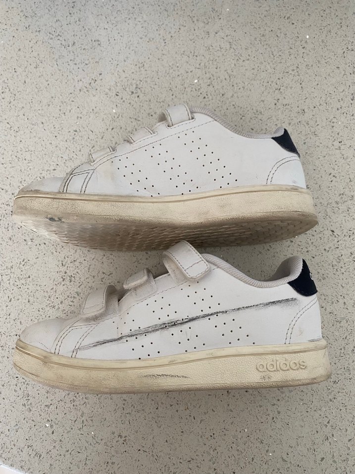 Gri Beyaz Erkek Çocuk Spor Ayakkabısı adidas - Görsel 4