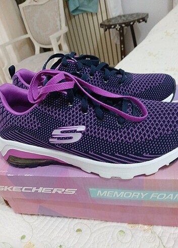 SKECHERS AYAKKABI