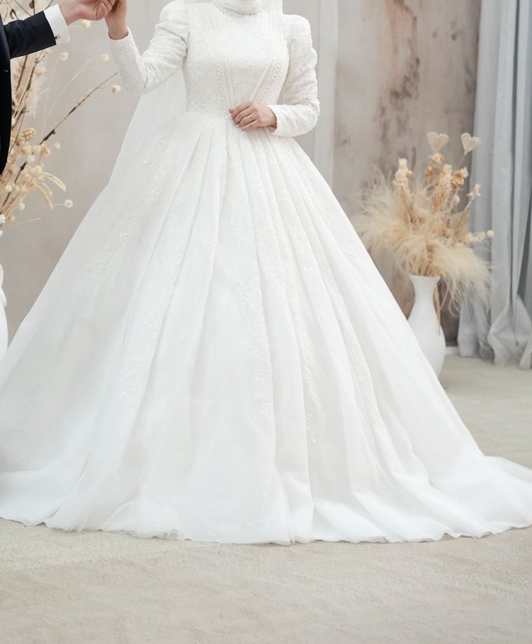 İnci İşlemeli Beyaz Uzun Kollu Gelinlik - Görsel 2