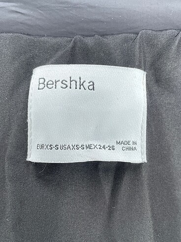 xs Beden siyah Renk Bershka Mont %70 İndirimli.