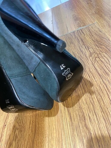 Yeşil topuklu ayakkabı - Görsel 5