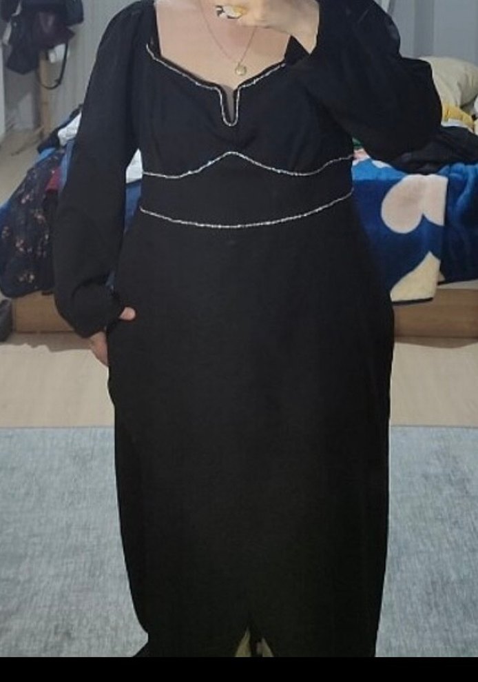 Önü V Yaka Siyah Midi Elbise indirim yaparım - Görsel 4