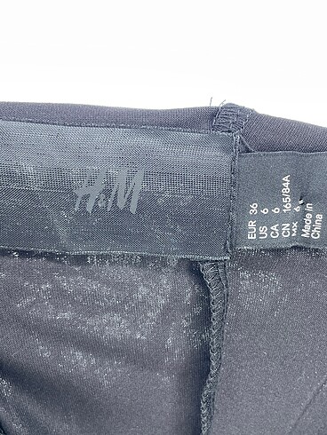 36 Beden siyah Renk H&M Kısa Elbise %70 İndirimli.