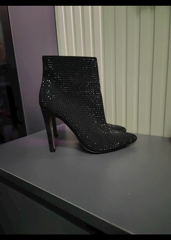 taşlı Siyah Stiletto Topuklu Bot