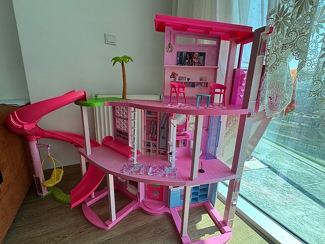 Barbie HMX10 BRB Dreamhouse