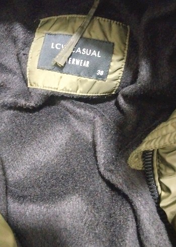 LC Waikiki Kürk Detaylı Yeşil Kadın Kışlık Mont