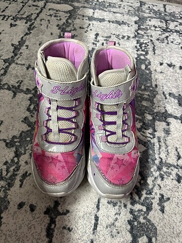 Skechers Bot