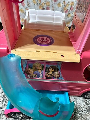 Beden Barbie Karavan