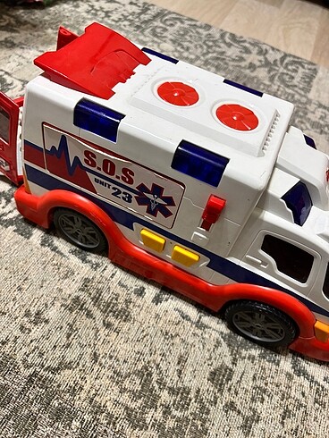 Işıklı Sesli oyuncak Ambulans