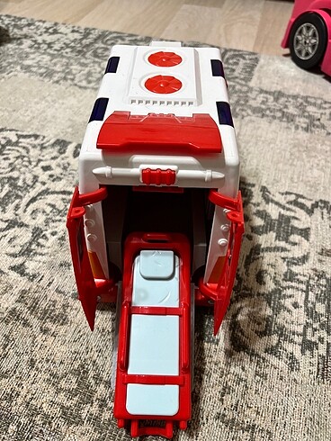 Beden Renk Işıklı Sesli oyuncak Ambulans