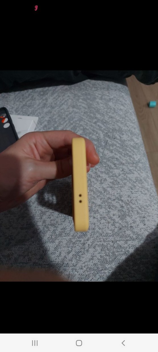 Samsung Galaxy S24 Sarı Silikon Kılıf - Görsel 4