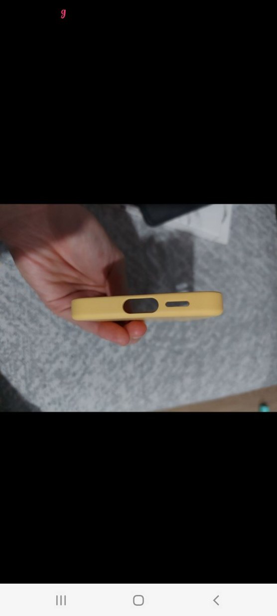 Samsung Galaxy S24 Sarı Silikon Kılıf - Görsel 5