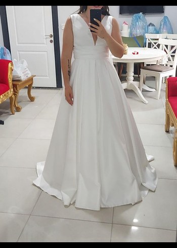 V Yaka A Kesim Beyaz Gelinlik - Görsel 2