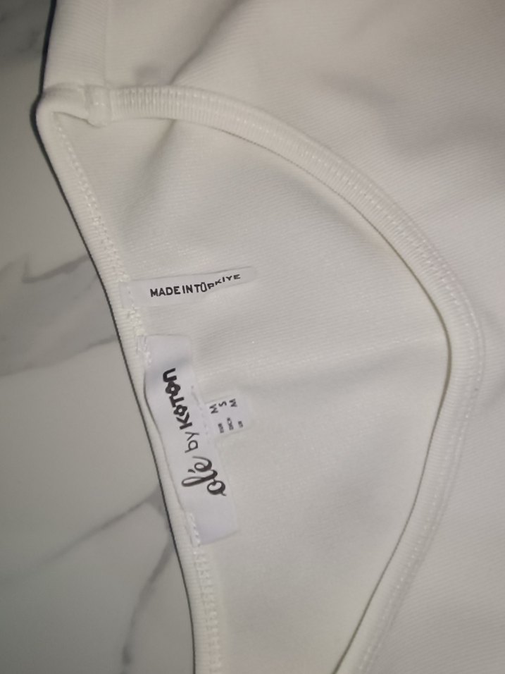 Beyaz Payetli Kadın Vücut Zinciri - Görsel 4