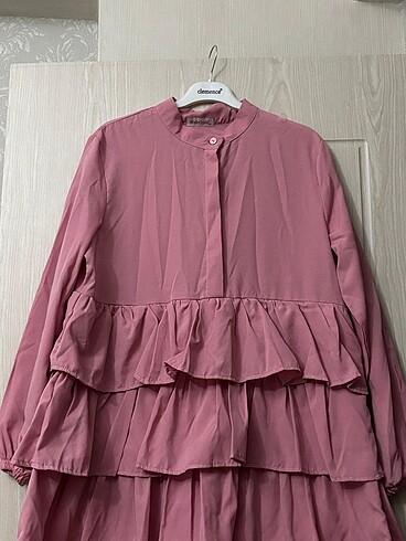 Pembe kat kat gömlek