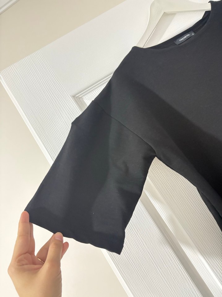 Siyah Baskılı Bol Maxi Elbise - Görsel 3