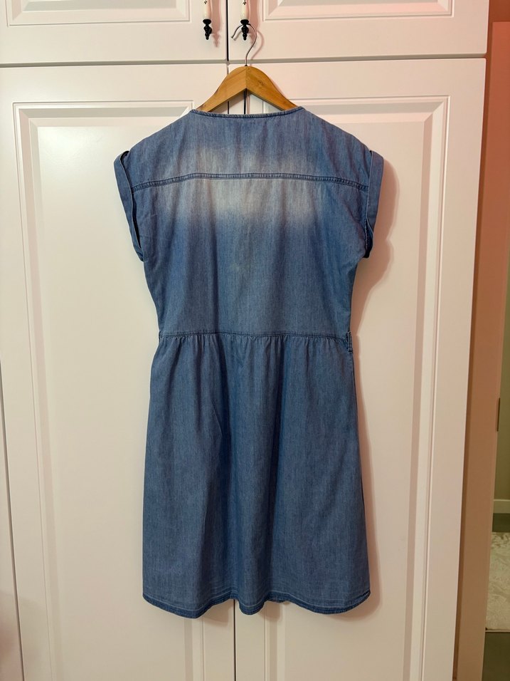 Çıtçıtlı V Yaka Mavi Denim Elbise - Görsel 3