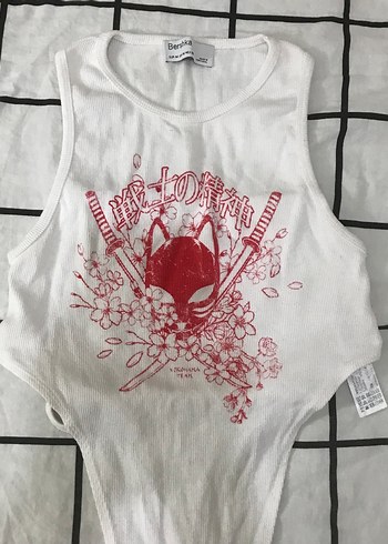 m Beden Bershka beyaz Baskılı Kolsuz Body