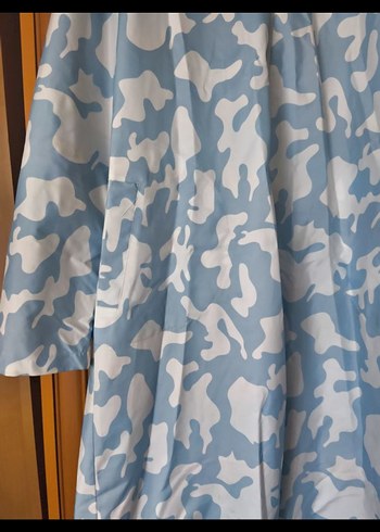 Mavi Kamuflaj Desenli Uzun Kadın Yağmurluk - Görsel 4