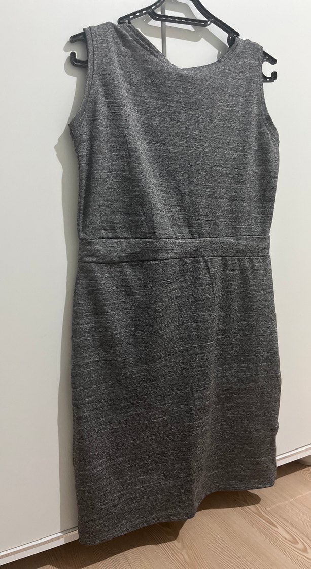 Gri Kolsuz Midi Günlük Elbise - Görsel 3