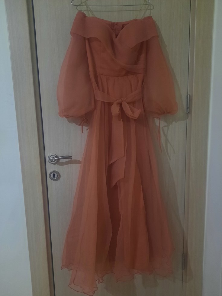 somon Drapeli Askılı Uzun Elbise - Görsel 3