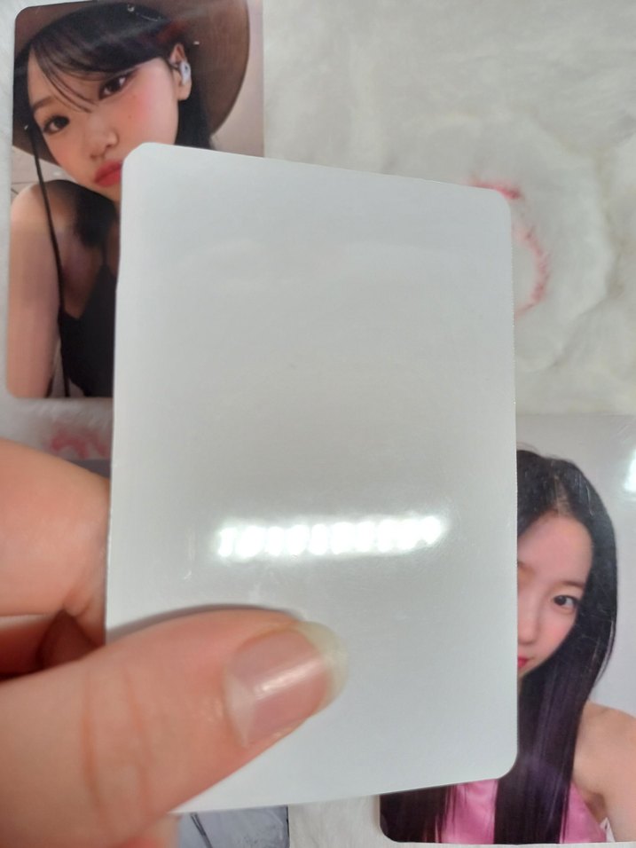 Le sserafim pvcli fanmade photocard - Görsel 4