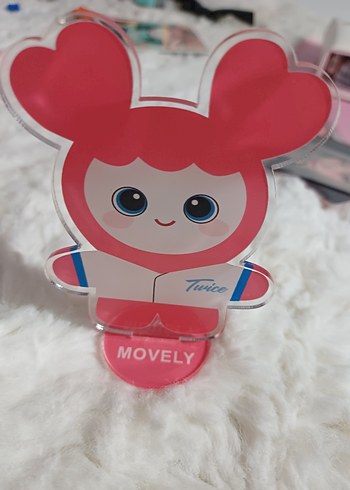 Momo twice stand movely - Görsel 3