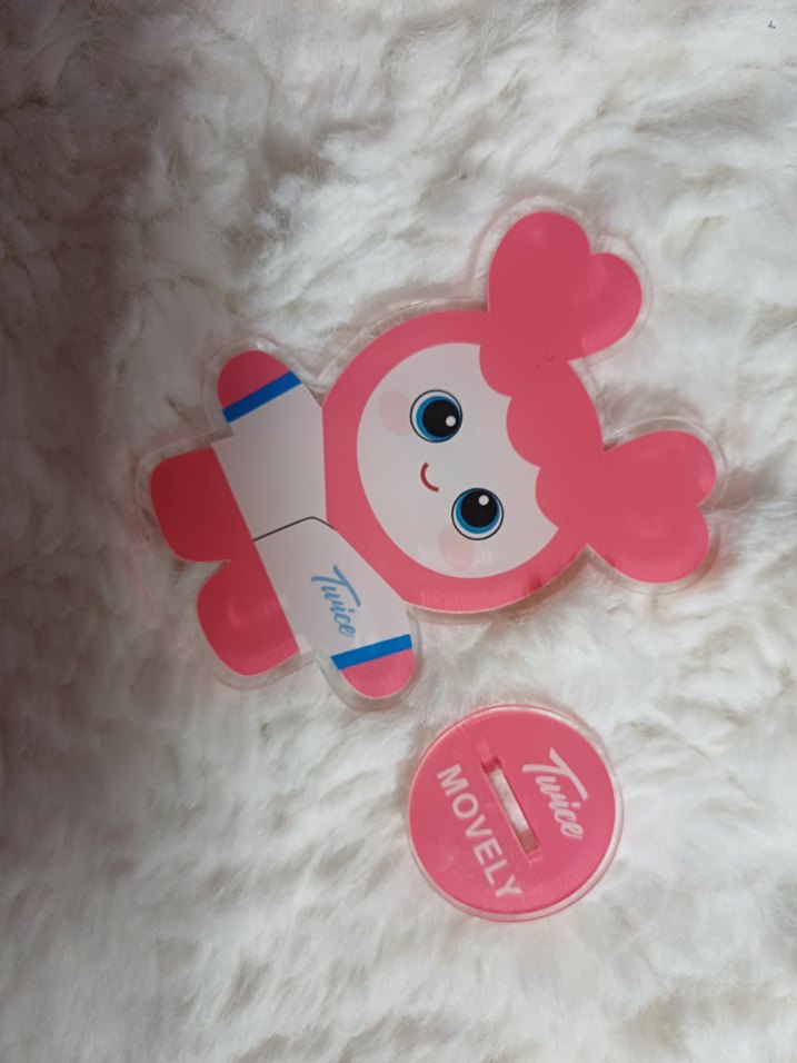 Momo twice stand movely - Görsel 4