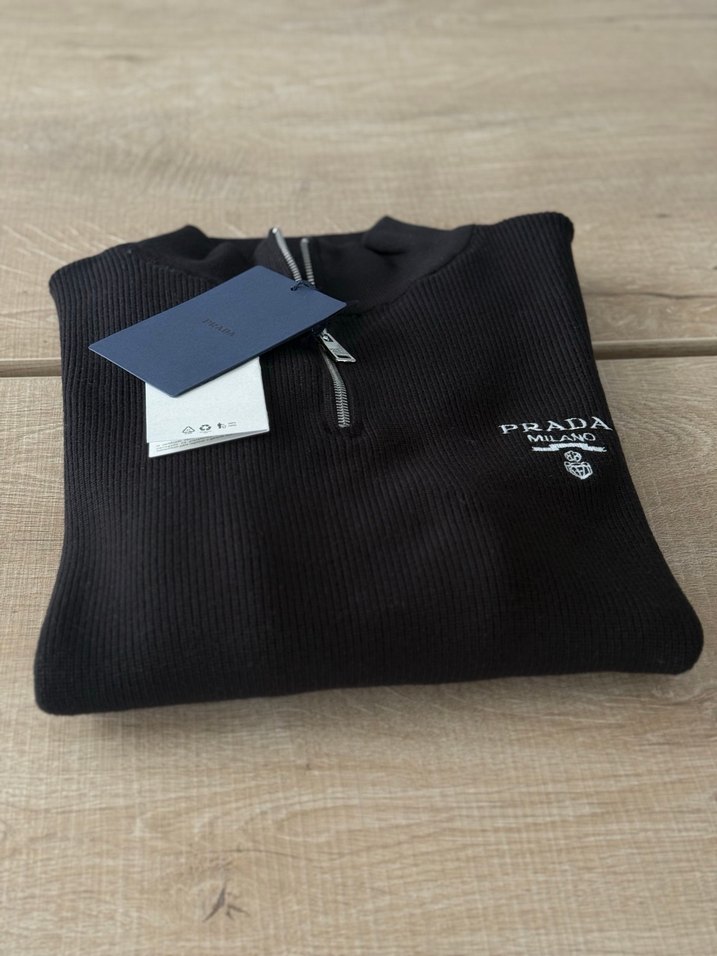 Prada Siyah Uzun Kollu Triko Polo Tişört - Görsel 4