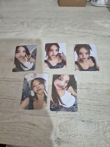 NAYEON MİNİ ALBÜM KARTLARI